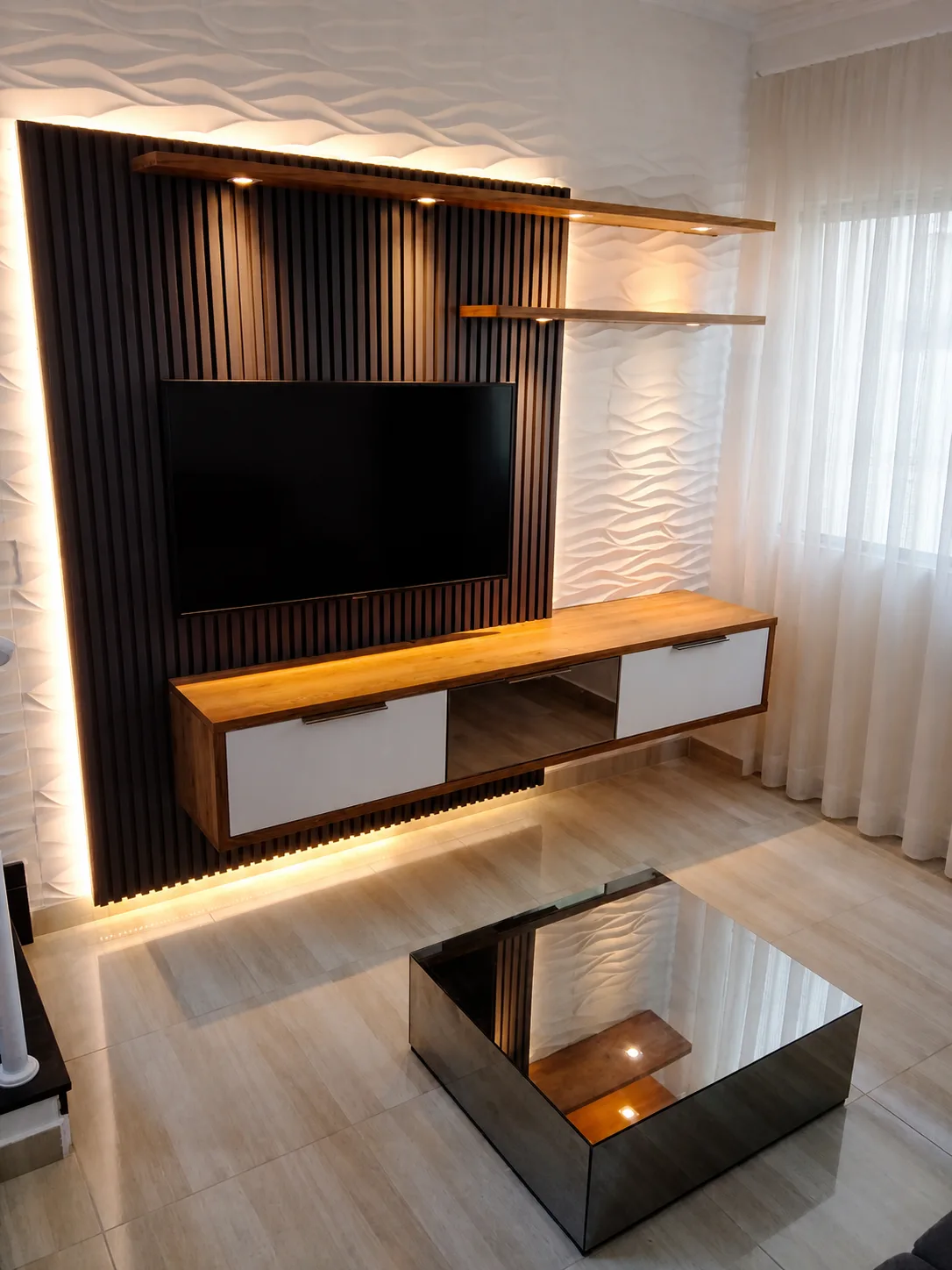Projeto Mogiana: Living com LED